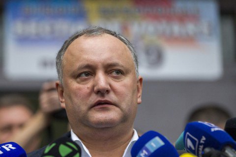 Додон лидирует на выборах президента в Молдове