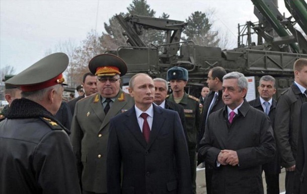Путин одобрил группировку войск России и Армении