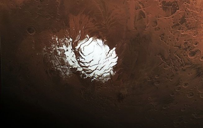 Марс "замело" снегом
