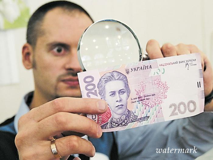 На Полтавщині виявили фальшиві гривні, долари та євро