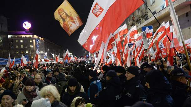 В Польше продолжаются митинги против власти