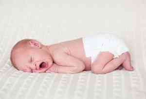 Колики у новорожденного - симптомы и признаки - как понять, что у ...