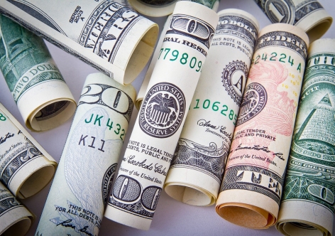 Сколько стоит валюта в Крыму и Севастополе - предновогодний прогноз