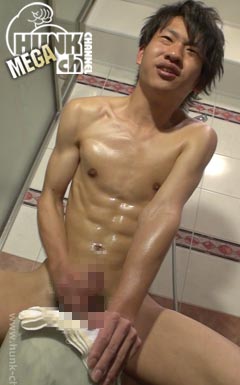 [HUNK-CH] BOY-087 – 18歳ノンケが風呂場でエロオナ！